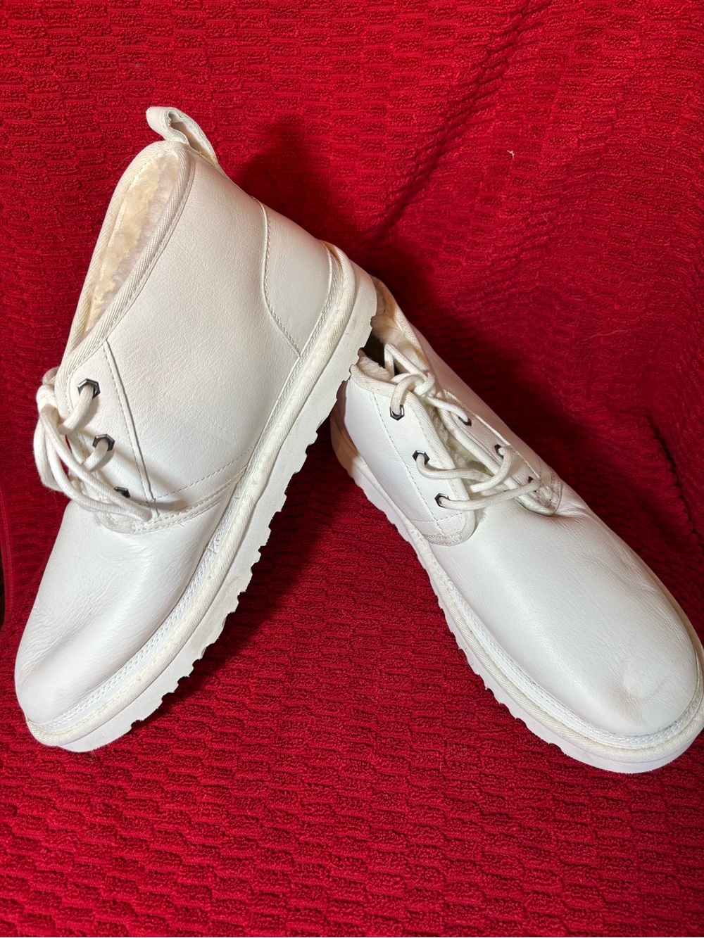 UGG Men's White Leather Chukka Sheepskin lined Boots- Never worn